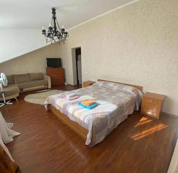 スタンダード４人部屋, Prykarpatska Villa