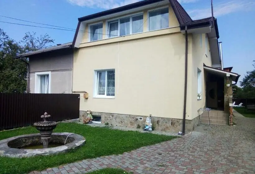 １ベッドルームハウス, Prykarpatska Villa