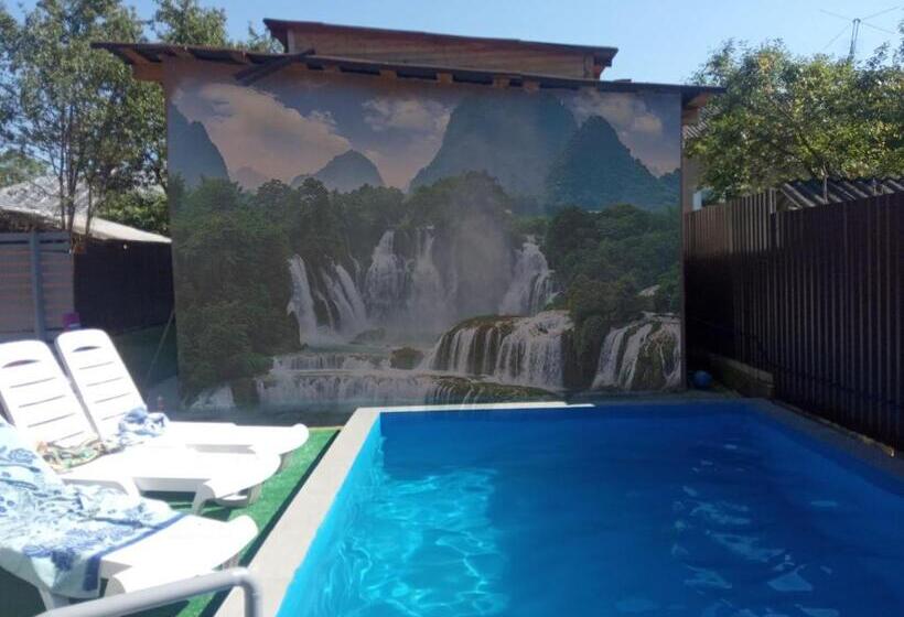 اتاق استاندارد چهار تخته, Prykarpatska Villa