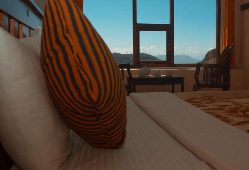 Номер Стандарт, House Of Leisure