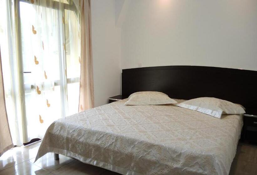 Pokój Standard z Balkonem, Casa Meyra