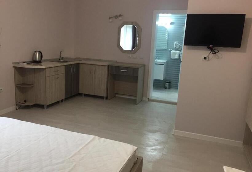 Pokój Standard Trzyosobowy, Casa Meyra