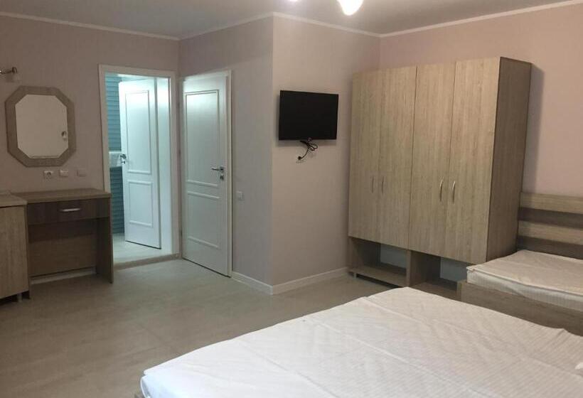 Pokój Standard Trzyosobowy, Casa Meyra