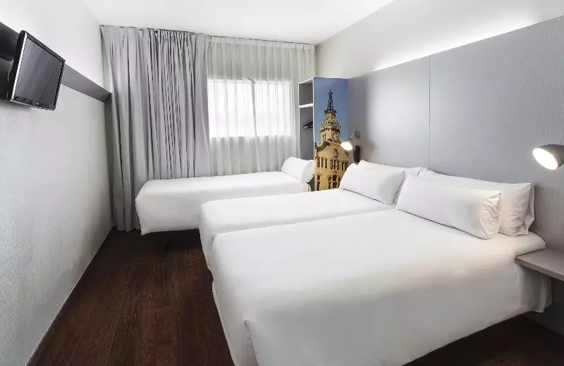 Standard Kolmen Hengen Huone, B&b Hotel Barcelona Granollers