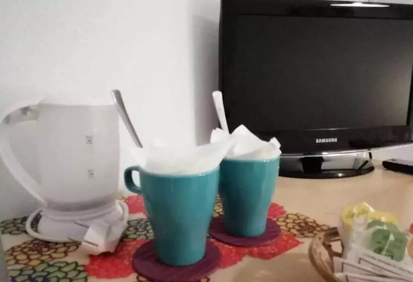 اتاق استاندارد یک نفره, Hostal Tres Soles