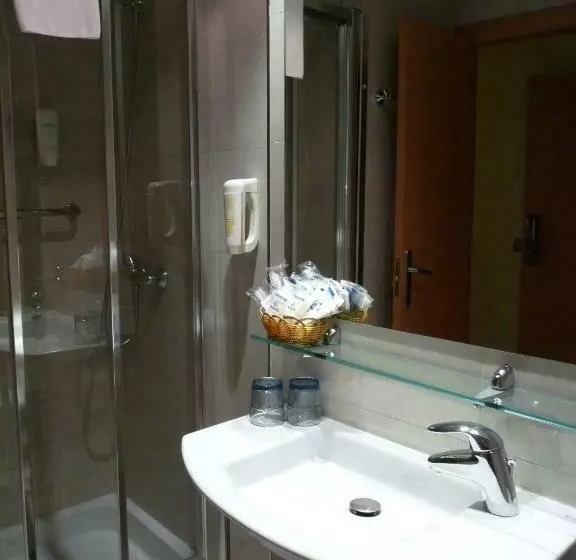اتاق استاندارد, 4c Puerta Europa