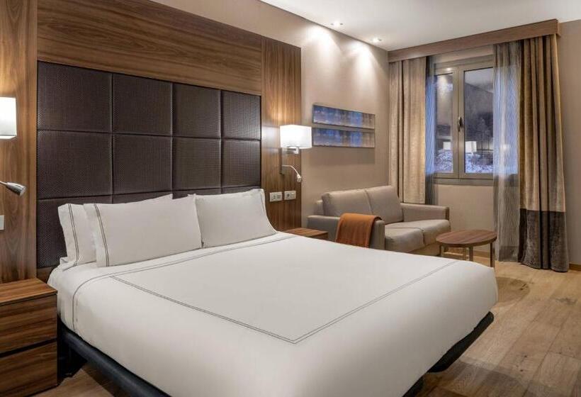 غرفة ديلوكس ذات إطلالة, Ac Baqueira Ski Resort, Autograph Collection