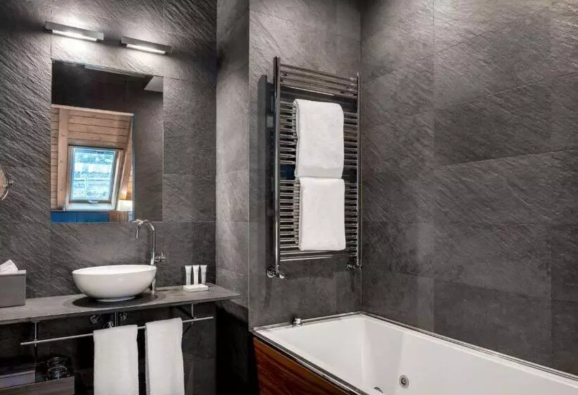سوییت دوبلکس, Ac Baqueira Ski Resort, Autograph Collection
