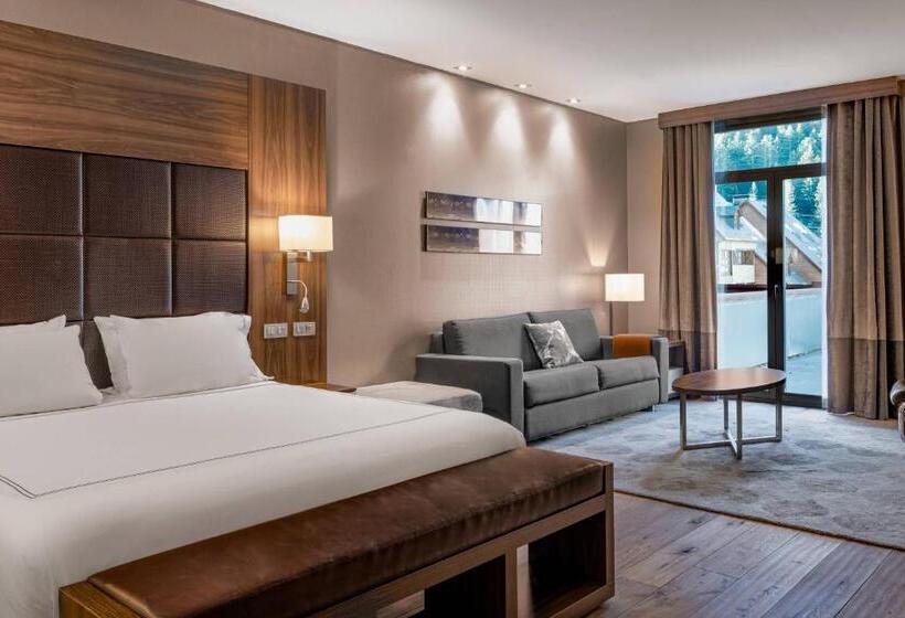 غرفة قياسية ثلاثية, Ac Baqueira Ski Resort, Autograph Collection