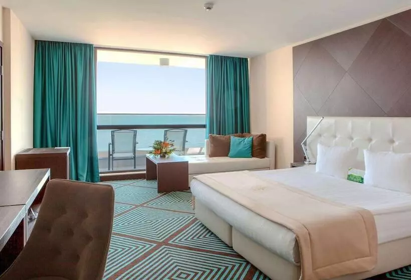 اتاق اجرایی, International Hotel Casino & Tower Suites