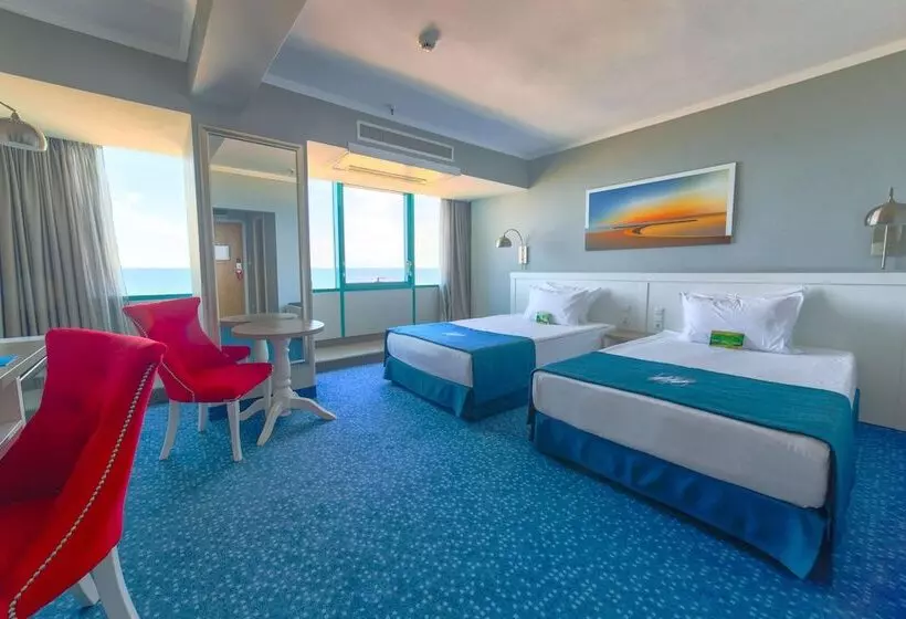 اتاق اجرایی, International Hotel Casino & Tower Suites