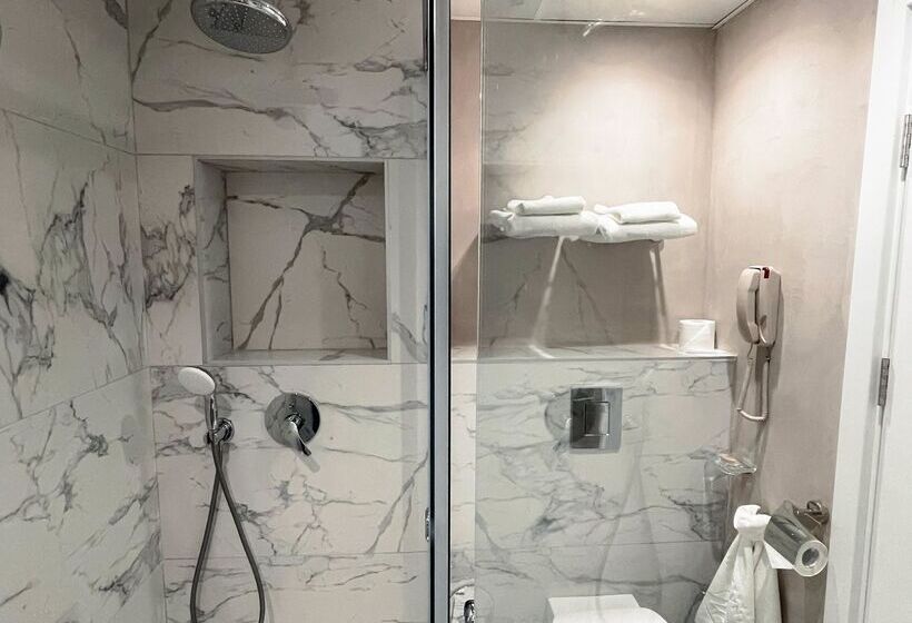 标准间, International Hotel Casino & Tower Suites