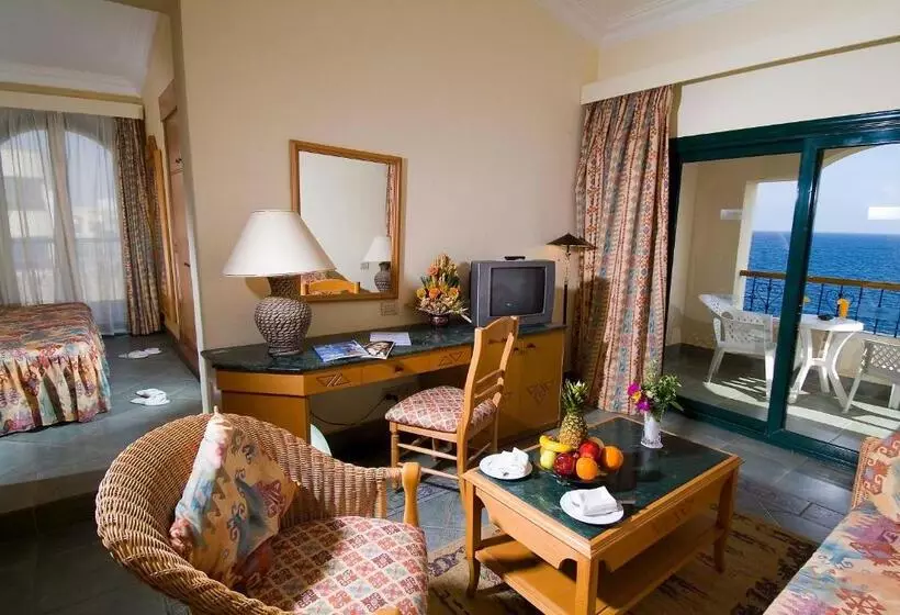 سوییت جونیور, Island View Resort