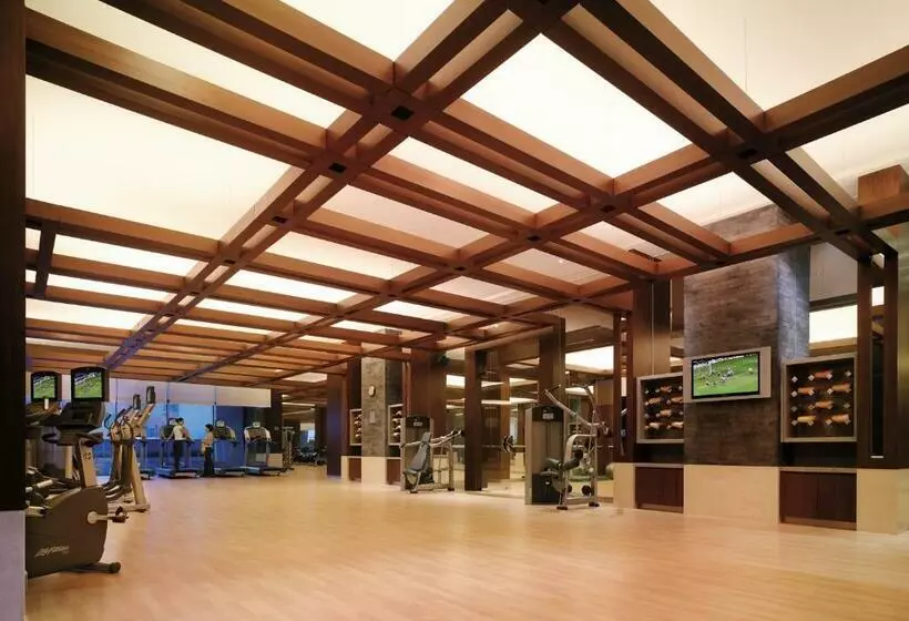 キングサイズベッド、シティビューデラックスルーム, Shangrila Xian
