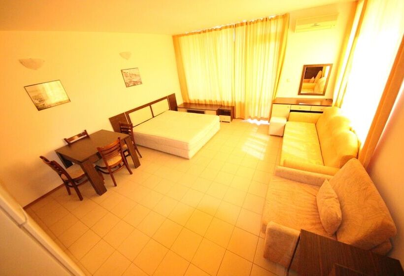 استودیوی استاندارد با چشم‌انداز دریا, Menada Apartments In Sunny Beach