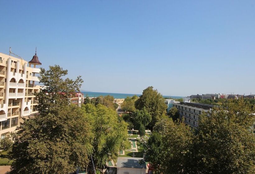 带海景的标准工作室, Menada Apartments In Sunny Beach