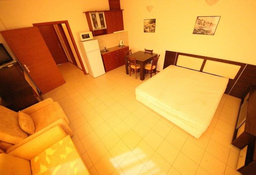 استودیوی استاندارد با چشم‌انداز دریا, Menada Apartments In Sunny Beach