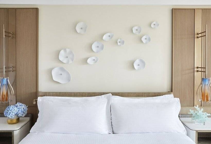 سوئیت رویال, The Royal At Atlantis