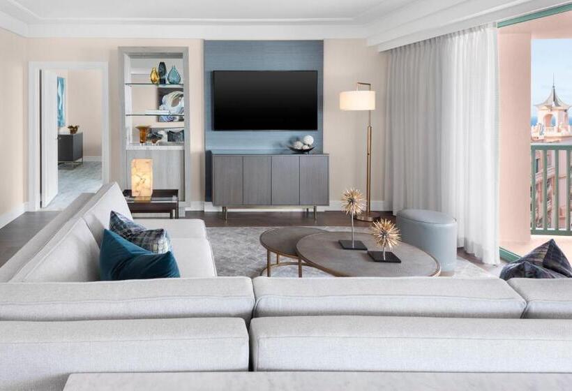 سوییت, The Royal At Atlantis