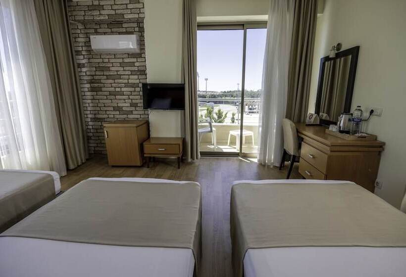 غرفة قياسية ثلاثية, Selin Otel Spa Belek