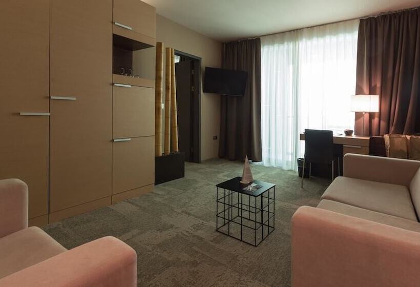 سوییت جونیور, Terme Olimia   Hotel Sotelia