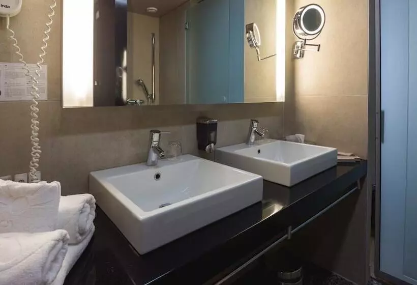 Sviitti, Terme Olimia Hotel Sotelia