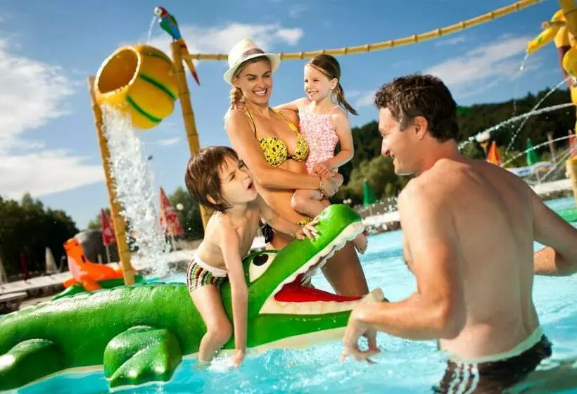 Perhehuone, Terme Olimia Hotel Sotelia