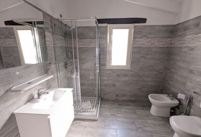 スーペリアールーム, Villaggio Camping Torre Del Porticciolo