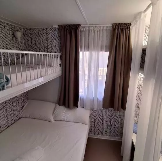 Talo 1 Makuuhuone, Villaggio Camping Torre Del Porticciolo