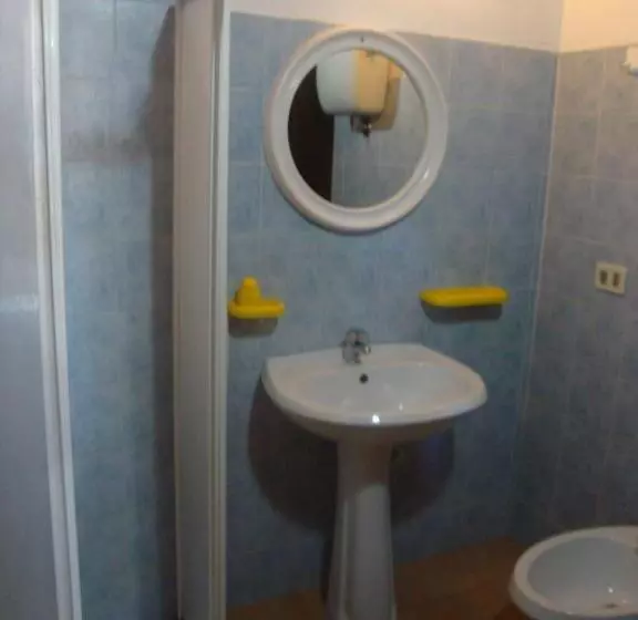 Mökki 1 Makuuhuone, Villaggio Camping Torre Del Porticciolo