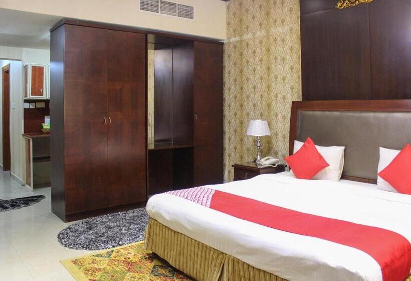 استودیوی استاندارد, Clifton International