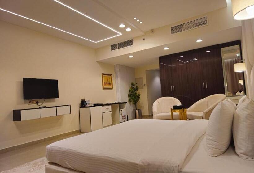 اتاق لوکس, Clifton International