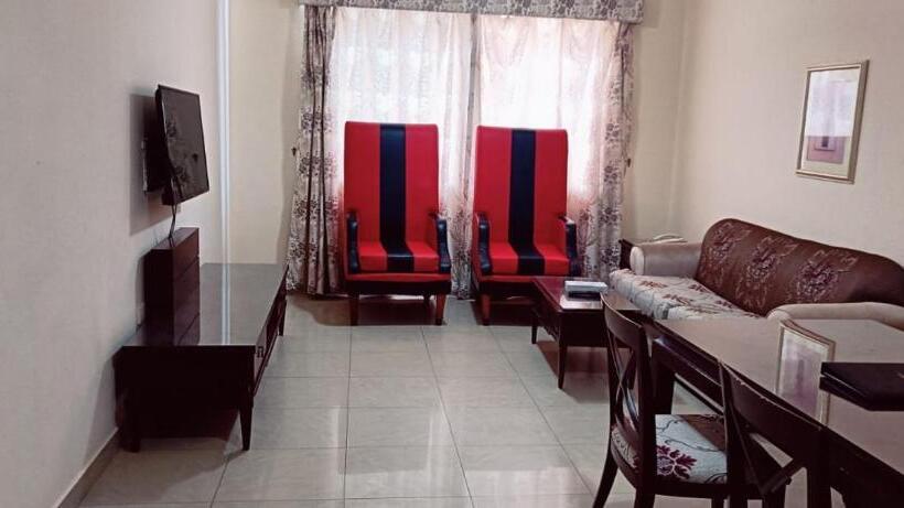 سوییت خانوادگی, Clifton International