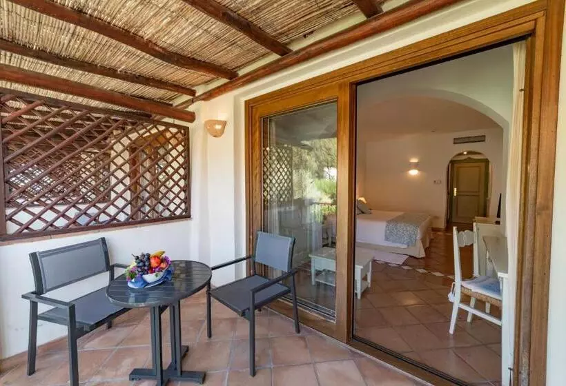 اتاق کلاسیک, Club Hotel Baja Sardinia