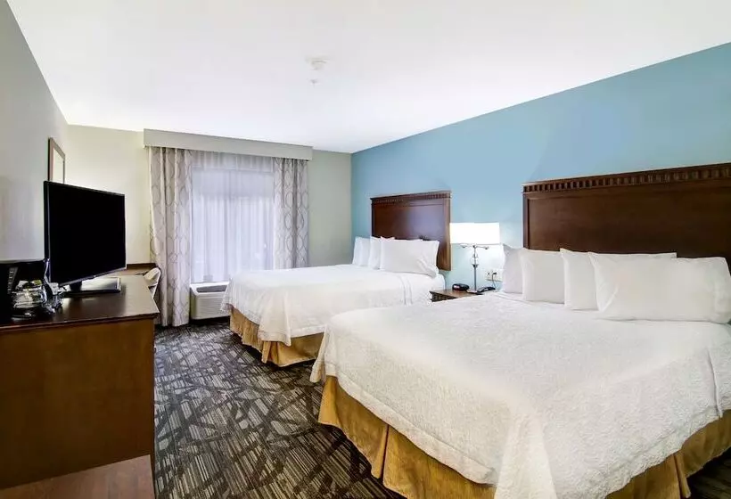 اتاق استاندارد, Hampton Inn & Suites Saint John