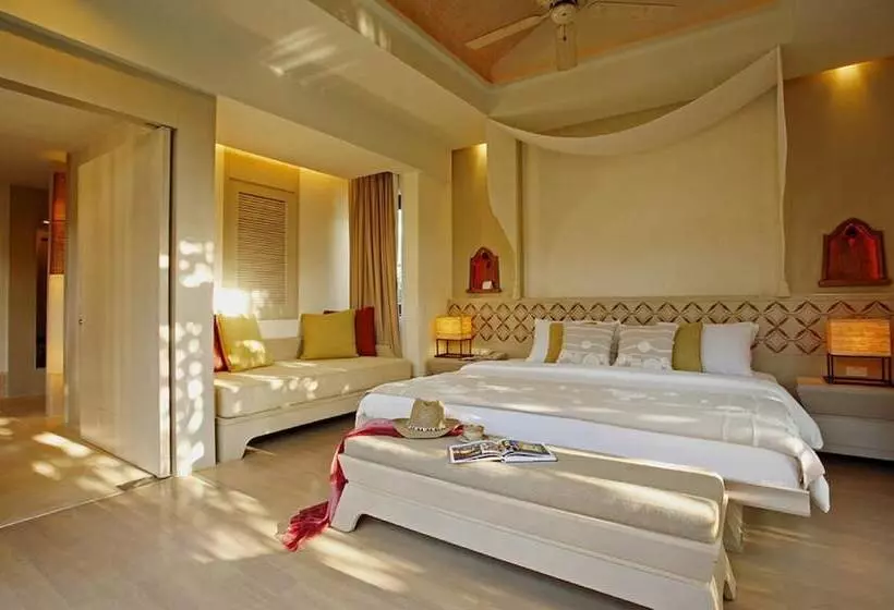 ویلای یک اتاق خوابه با استخر شنا, Melati Beach Resort & Spa
