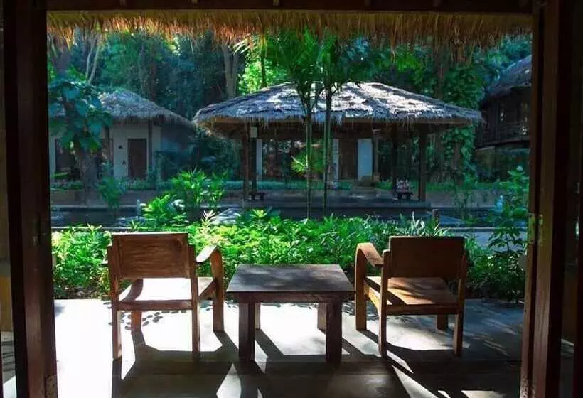 بانگلوی استاندارد, Mooban Talay Resort