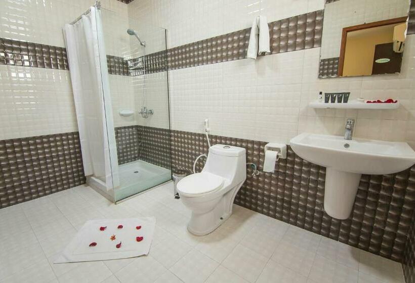 اتاق استاندارد یک نفره, Mutrah