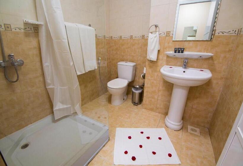 اتاق استاندارد, Mutrah