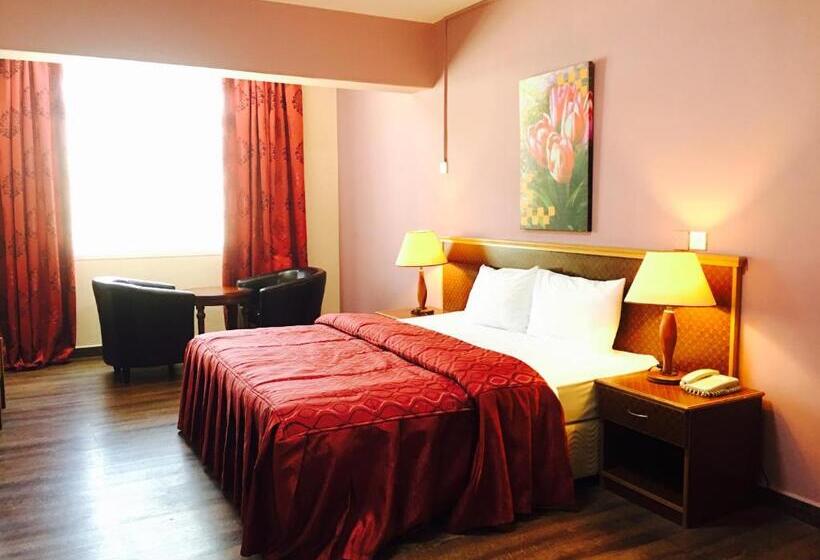 اتاق لوکس, Mutrah