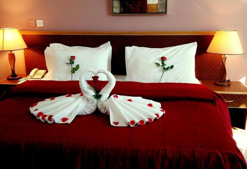 اتاق لوکس, Mutrah