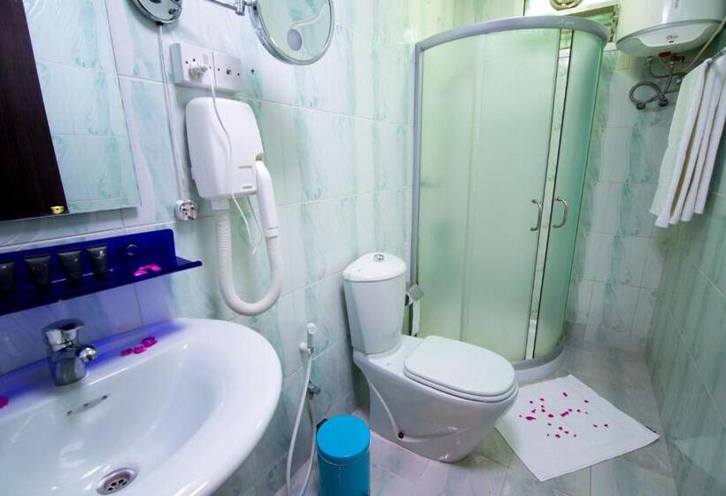 سوییت اجرایی, Mutrah