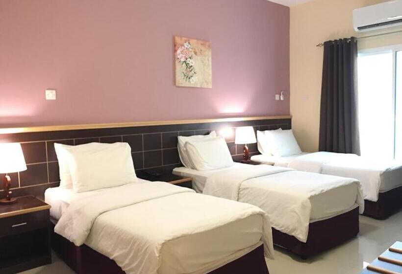 اتاق استاندارد سه نفره, Mutrah