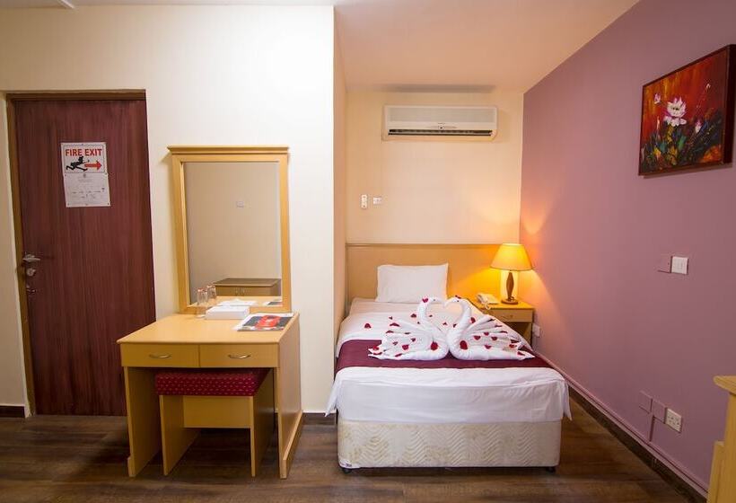 اتاق استاندارد یک نفره, Mutrah