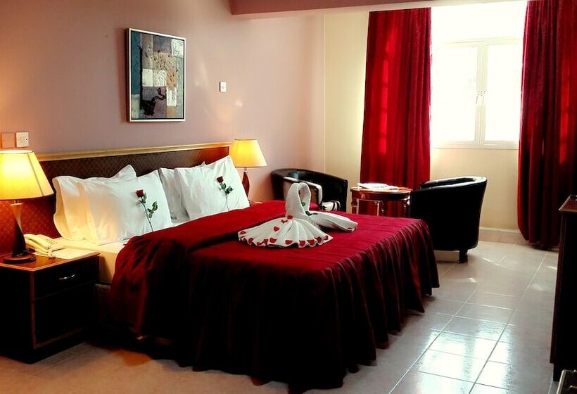 اتاق لوکس, Mutrah