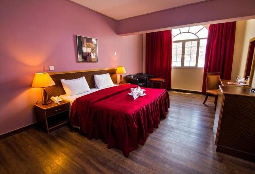 اتاق لوکس, Mutrah