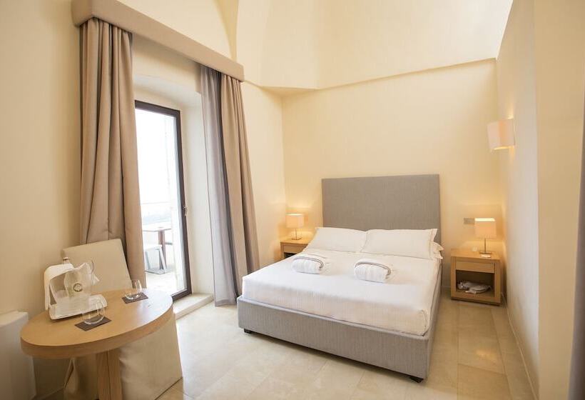 Quarto Deluxe Vista Mar com Sacada, La Sommità Relais & Chateaux