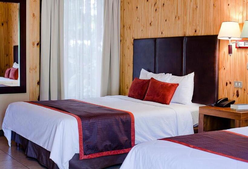 جناح جونيور, Savegre