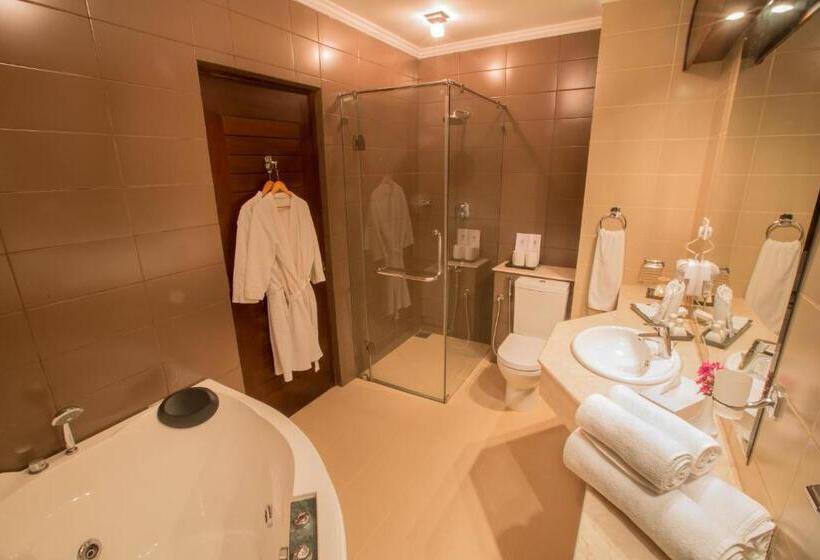 סוויטה נוף לים, The Palms