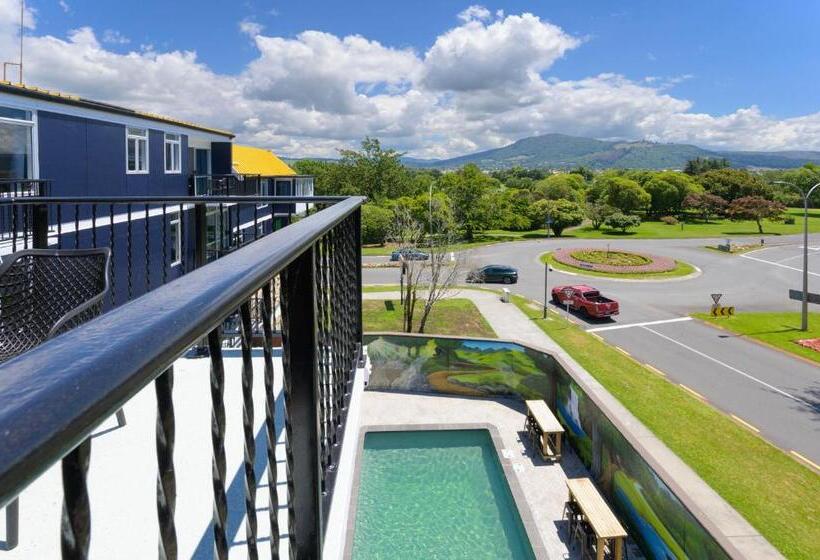 Люкс Кровать Кинг, Urban Lounge Sleepery